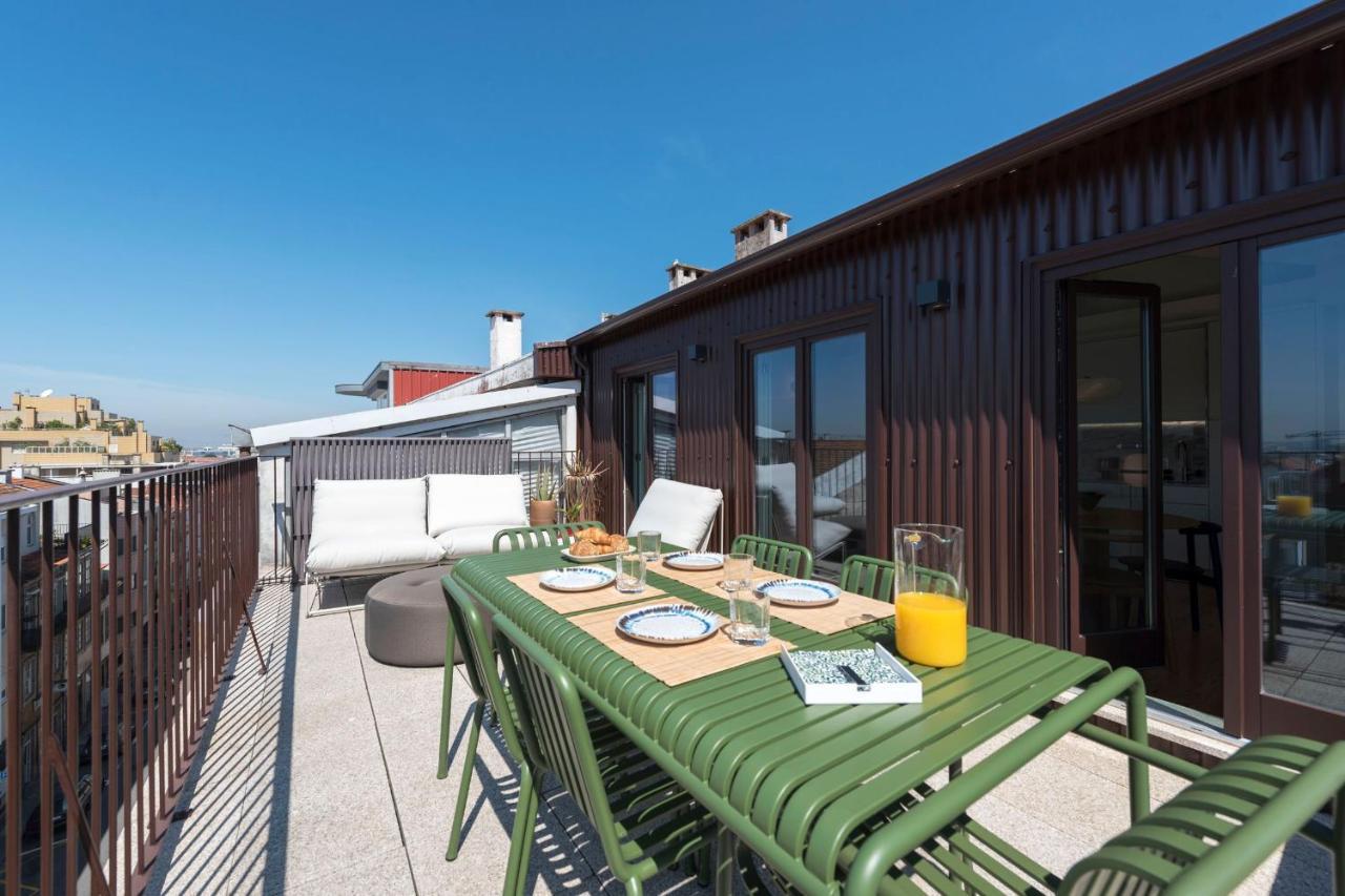 Boavista Penthouse W/ 2 Balconies & Ac By Lovelystay Porto Exterior photo