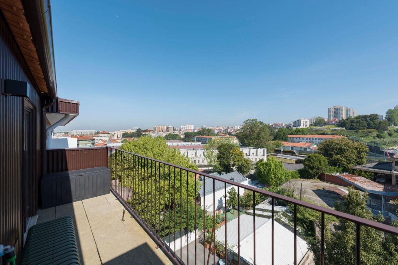 Boavista Penthouse W/ 2 Balconies & Ac By Lovelystay Porto Exterior photo